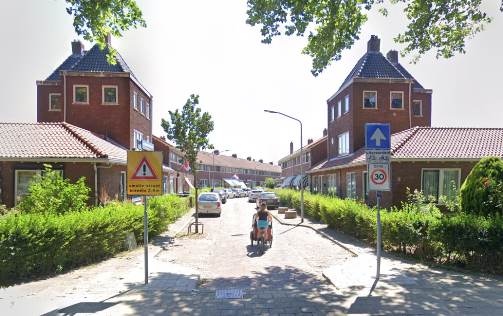 Dordrecht_smalle straat