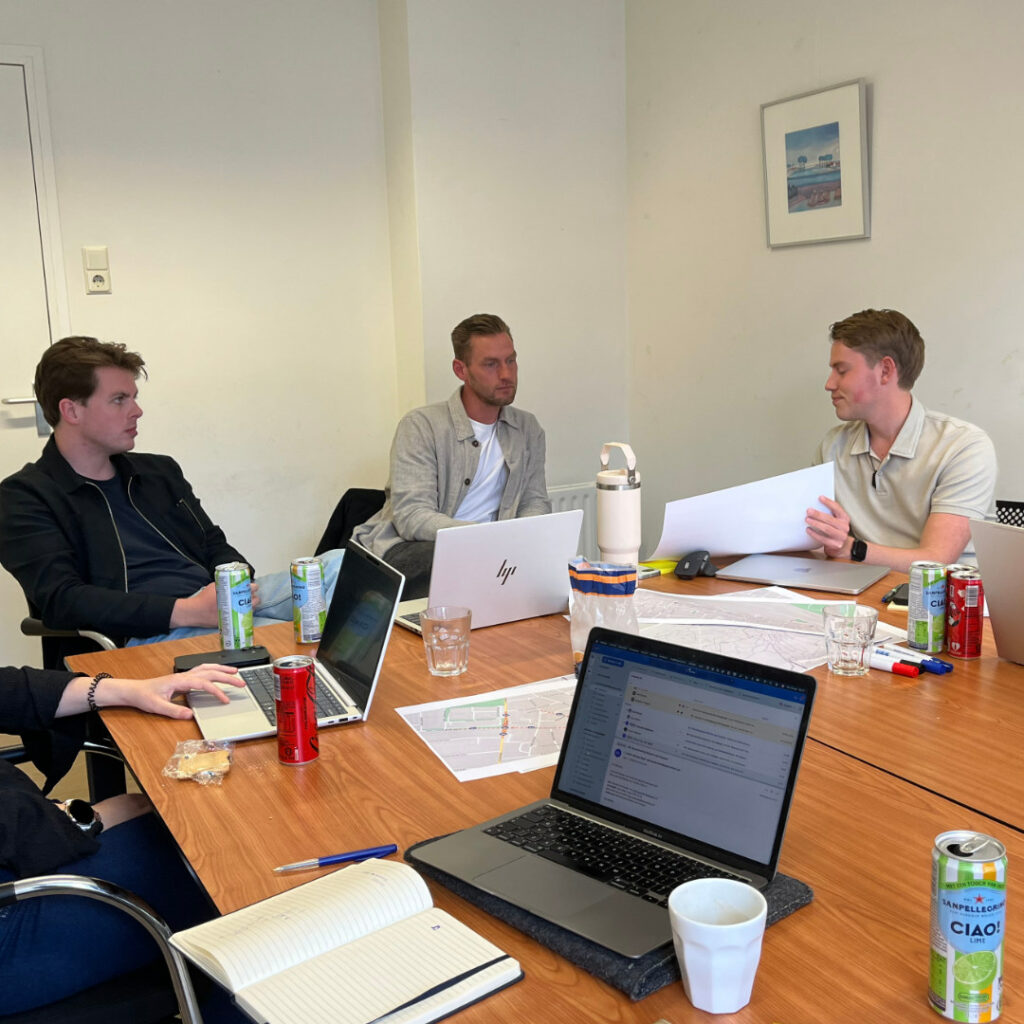 Bespreking 4x4x4 sessie rond de tafel